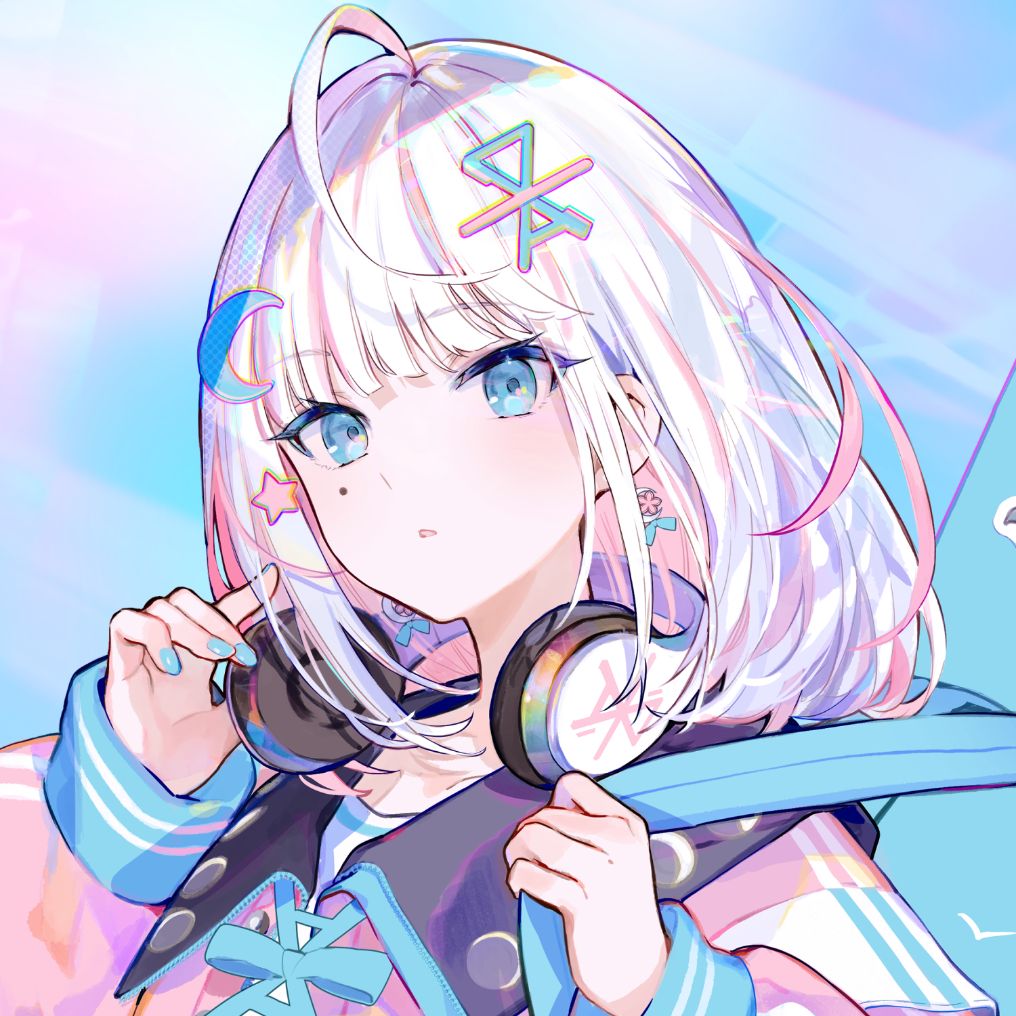 *Luna